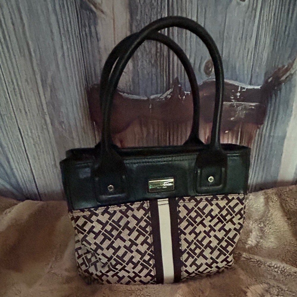 Tommy Hilfiger Black and Alpaca Tote